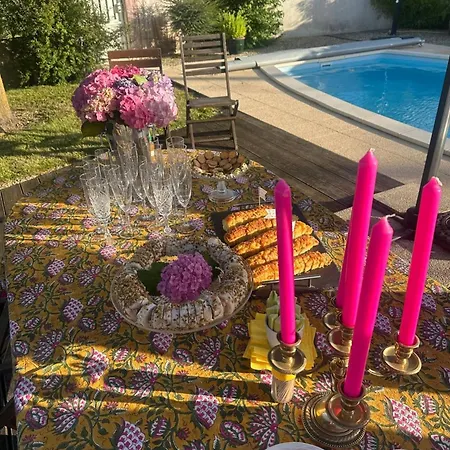 10pers, Piscine Couverte, Criteuil,charente *