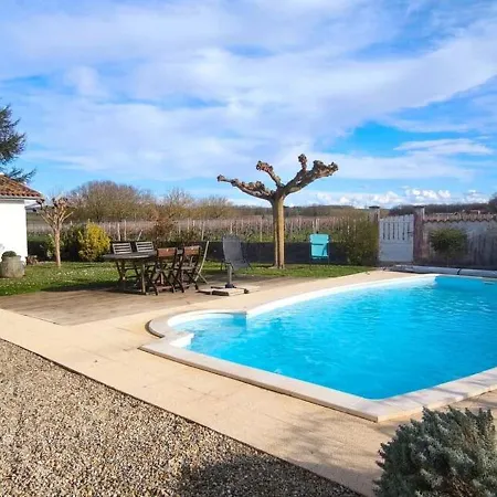 Dom wakacyjny 10pers, Piscine Couverte, Criteuil,charente