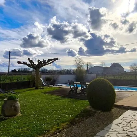 10pers, Piscine Couverte, Criteuil,charente Dom wakacyjny *