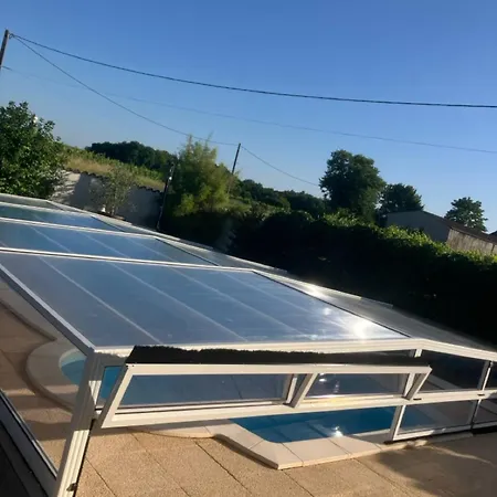 10pers, Piscine Couverte, Criteuil,charente Dom wakacyjny *