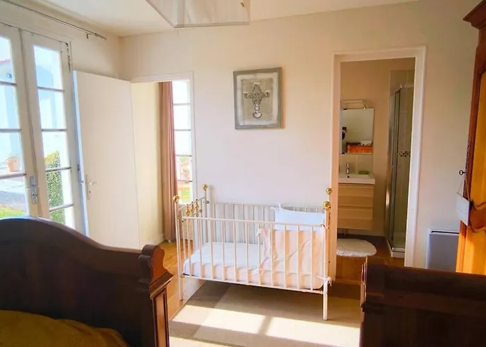 10pers, Piscine Couverte, Criteuil,charente Сasa de vacaciones Criteuil-la-Magdeleine